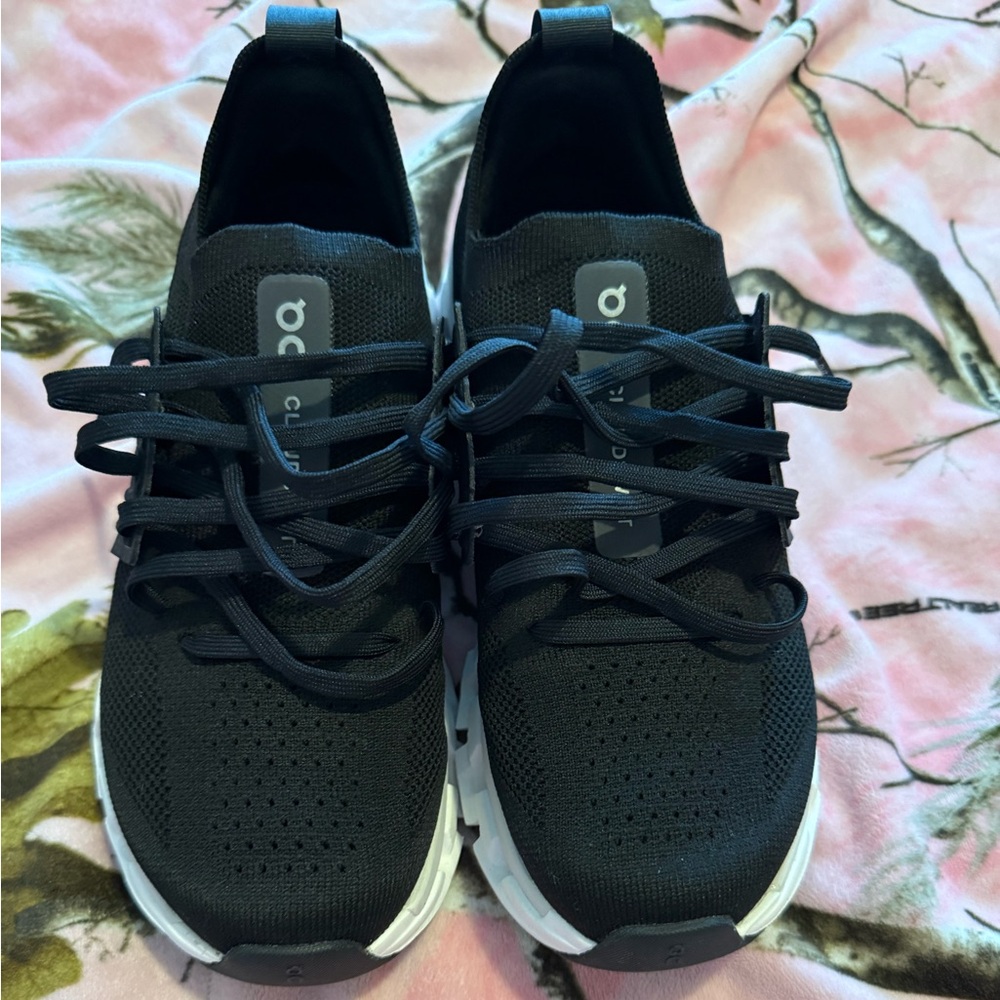 Cloudswift 4 Sneakers - Picture 2 of 6